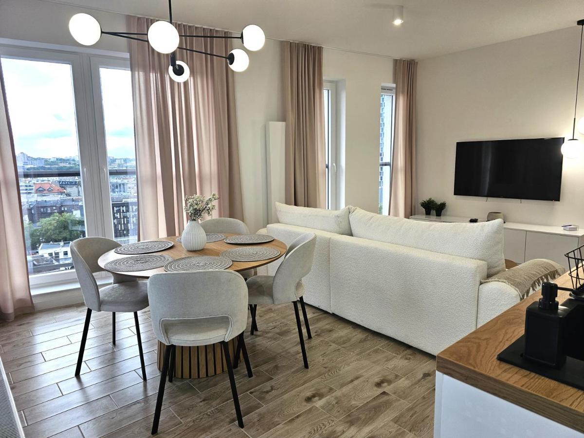 Urban Apartments Luxury Skyline Sokolska Towers 30A, 2 Free Garages, Gym & Sauna, Self Check-In Katowice Exteriör bild