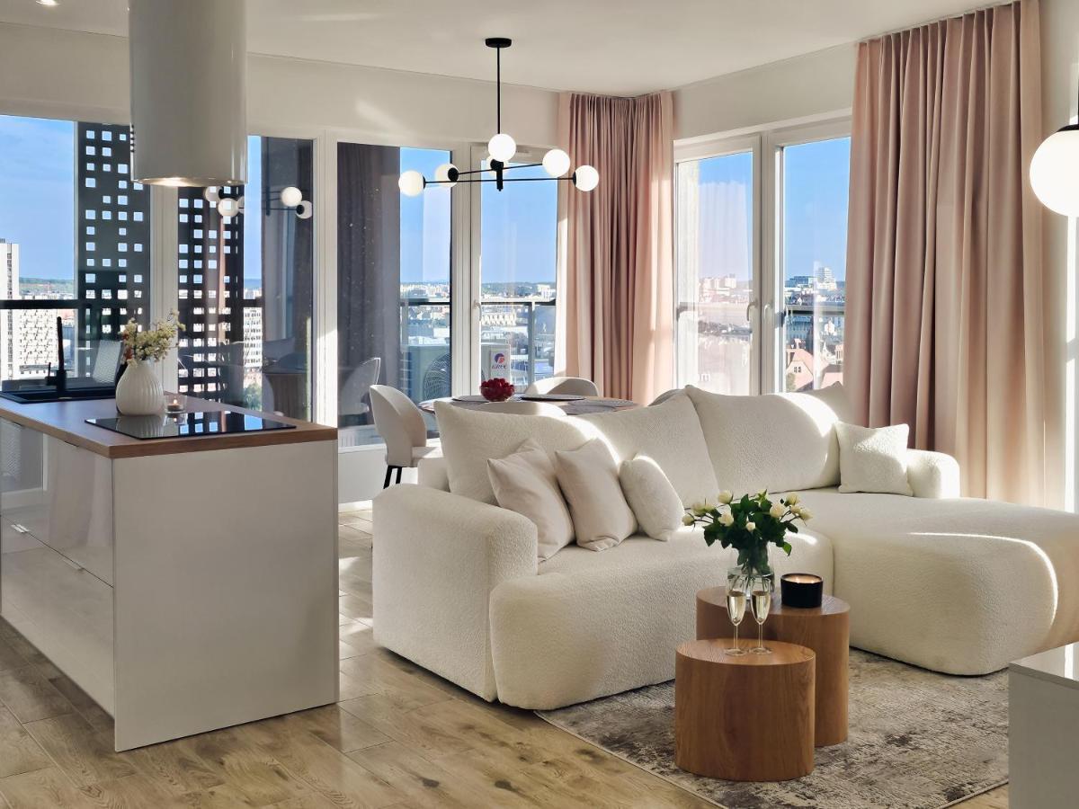Urban Apartments Luxury Skyline Sokolska Towers 30A, 2 Free Garages, Gym & Sauna, Self Check-In Katowice Exteriör bild